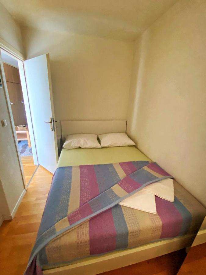 Apartment Ginna Spalato Esterno foto